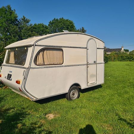 Camping A La Ferme - Hebergements Insolites Cerisy-la-Foret Esterno foto