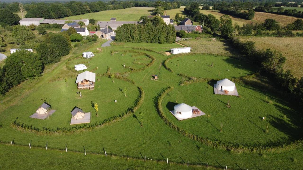 Camping A La Ferme - Hebergements Insolites Cerisy-la-Foret Esterno foto