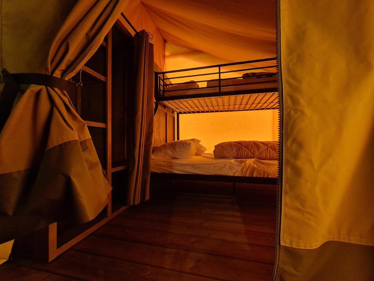 Camping A La Ferme - Hebergements Insolites Cerisy-la-Foret Esterno foto