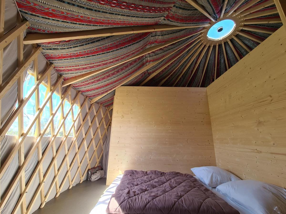 Camping A La Ferme - Hebergements Insolites Cerisy-la-Foret Esterno foto