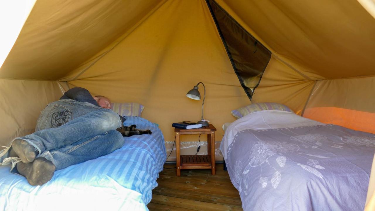 Camping A La Ferme - Hebergements Insolites Cerisy-la-Foret Esterno foto
