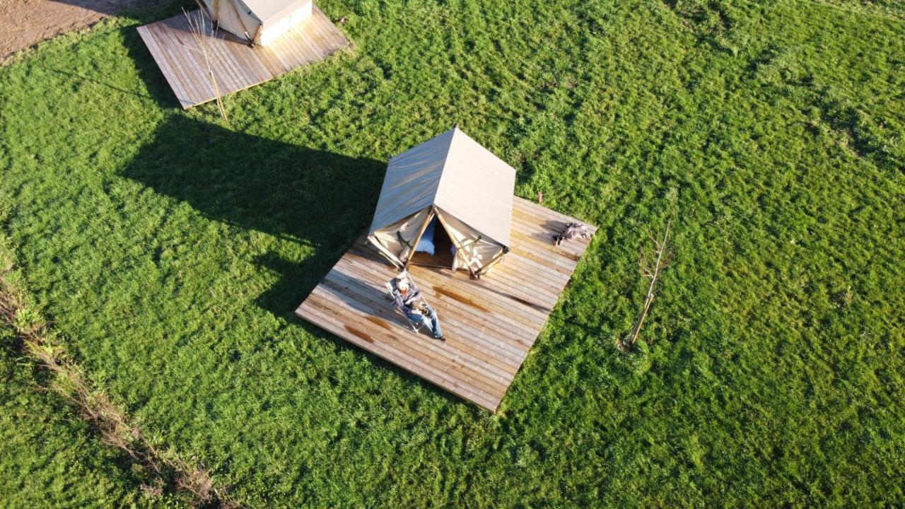 Camping A La Ferme - Hebergements Insolites Cerisy-la-Foret Esterno foto