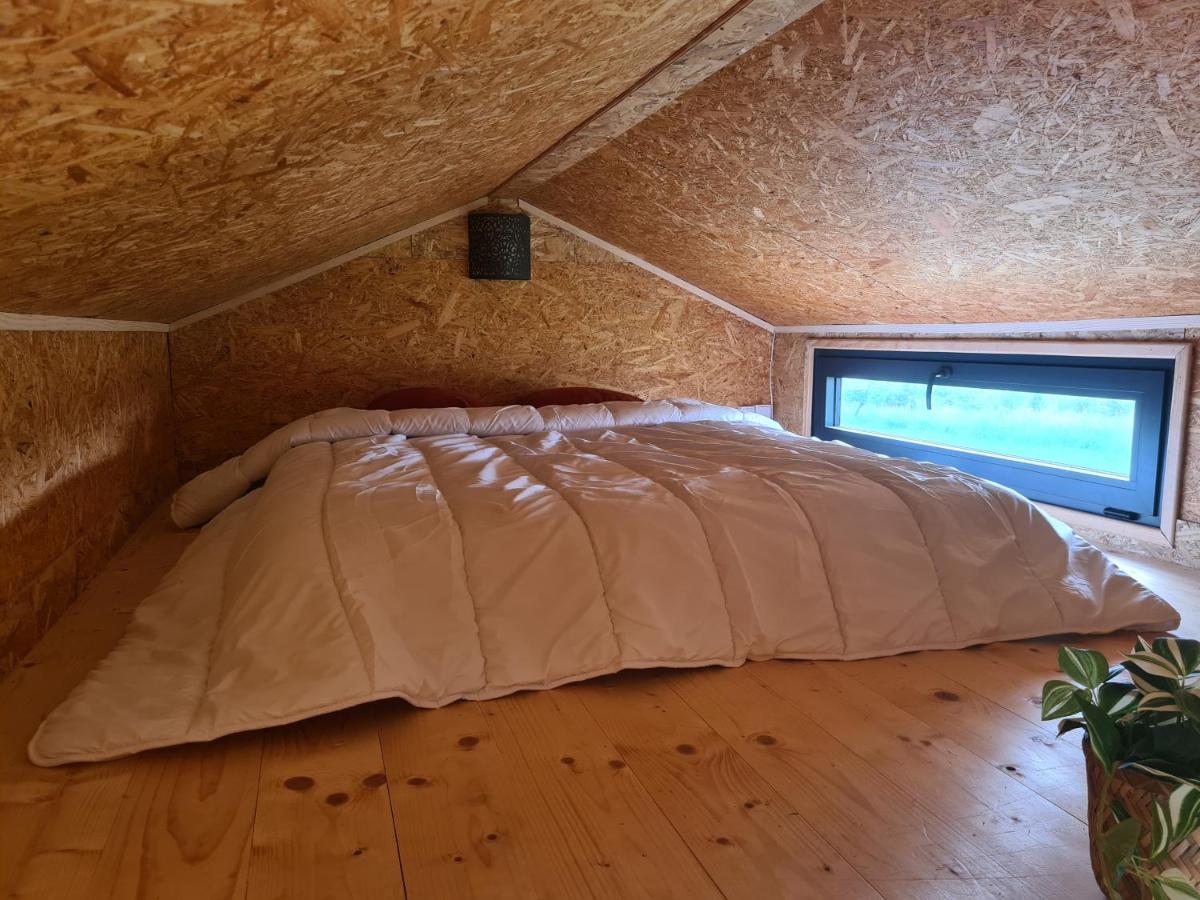 Camping A La Ferme - Hebergements Insolites Cerisy-la-Foret Esterno foto