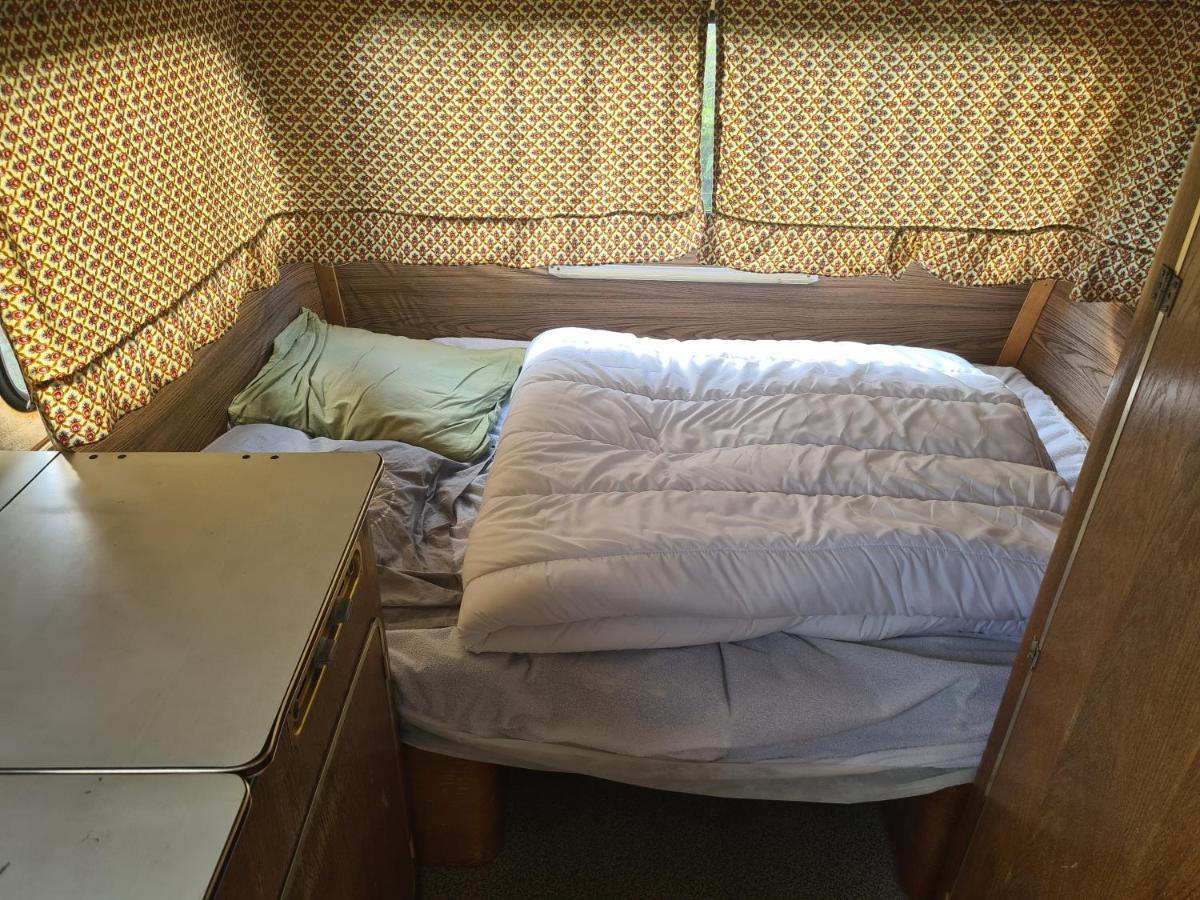 Camping A La Ferme - Hebergements Insolites Cerisy-la-Foret Esterno foto